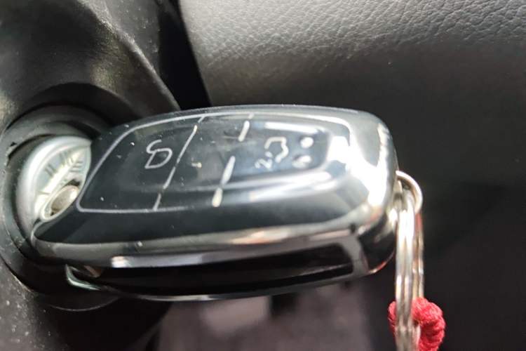 Used Ford Focus 2012 Sedan 1.6L Automatic Fashion Edition Vehicle Key