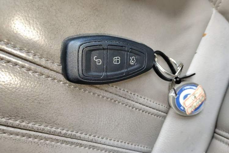 Used Ford Focus 2012 Sedan 2.0L Automatic Flagship Model Vehicle Key