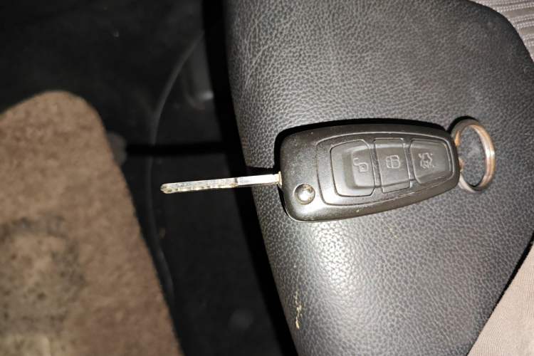 Used Ford Focus 2012 Sedan 1.6L Automatic Fashion Edition Vehicle Key