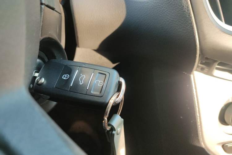 Used Ford Focus 2012 Hatchback 1.6L Manual Comfort Model Vehicle Key