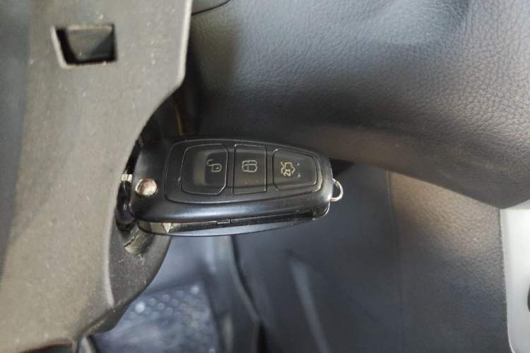 Used Ford Focus 2012 Hatchback 2.0L Automatic Luxury Sport Model Vehicle Key