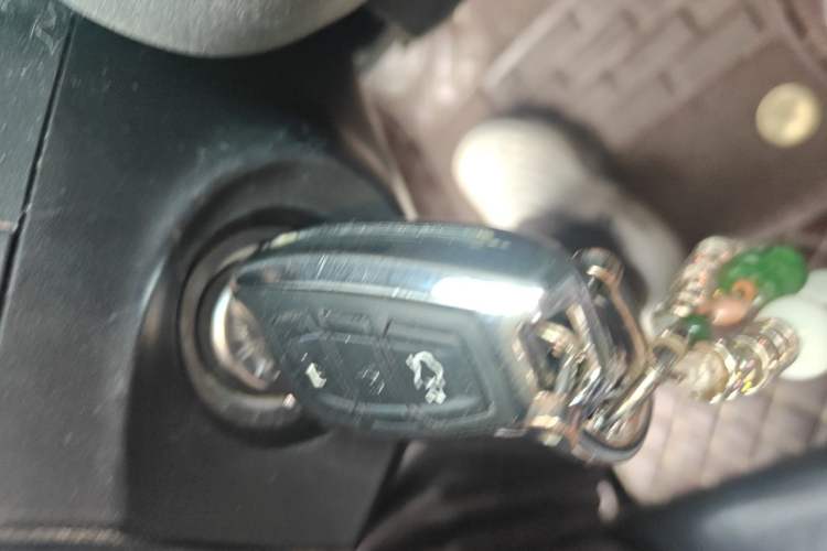 Used Ford Focus 2012 Hatchback 1.6L Automatic Fashion Edition Vehicle Key