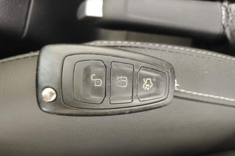 Used Ford Focus 2012 Sedan 1.6L Automatic Fashion Edition Vehicle Key