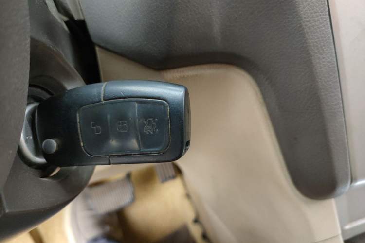 Used Ford Focus 2012 Hatchback Classic 1.8L Automatic Fashion Edition Vehicle Key