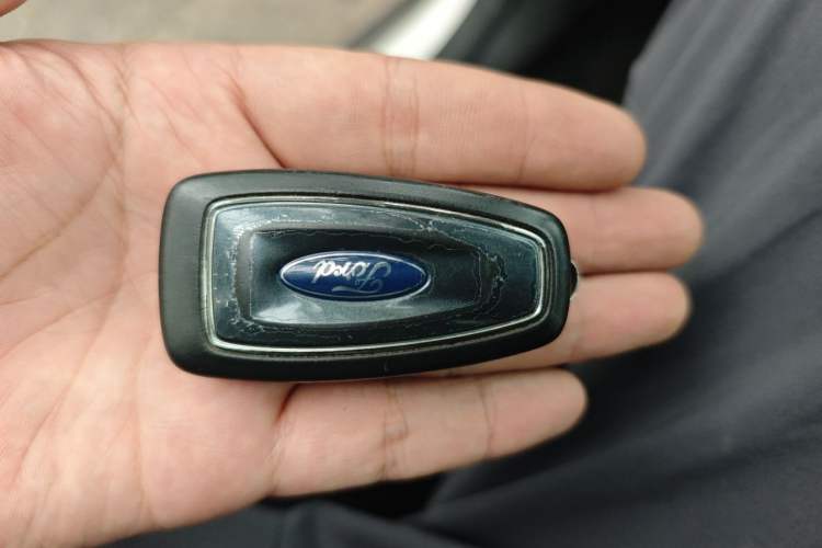 Used Ford Focus 2012 Hatchback 1.6L Manual Fashion Edition Vehicle Key