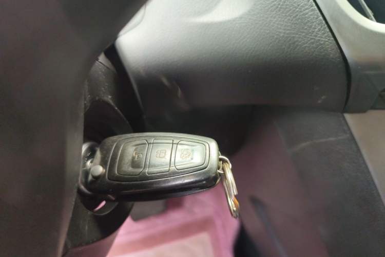 Used Ford Focus 2012 Sedan 1.6L Automatic Fashion Edition Vehicle Key