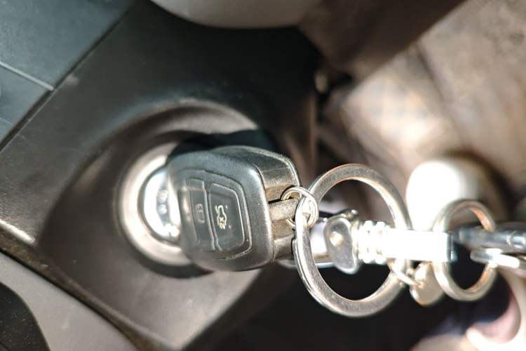 Used Ford Focus 2012 Hatchback 1.6L Automatic Fashion Edition Vehicle Key