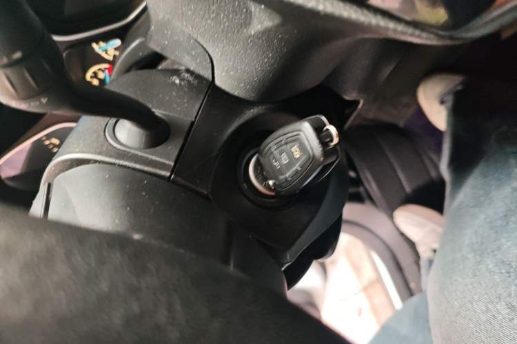 Used Ford Focus 2012 Sedan 1.6L Automatic Fashion Edition Vehicle Key