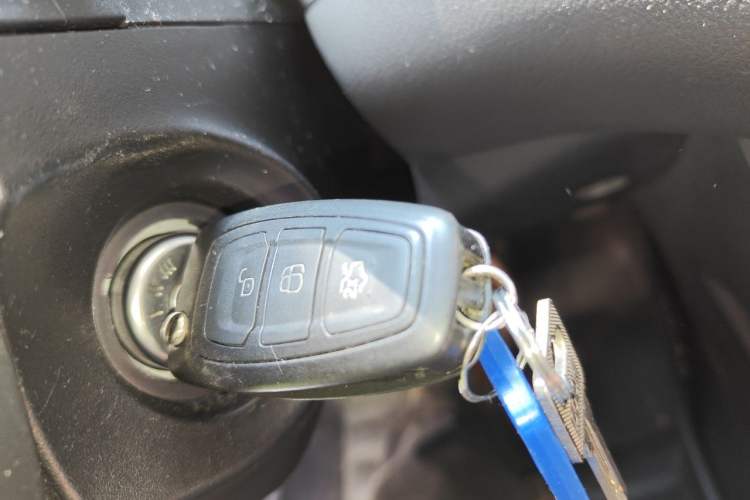 Used Ford Focus 2012 Sedan 1.6L Automatic Fashion Edition Vehicle Key