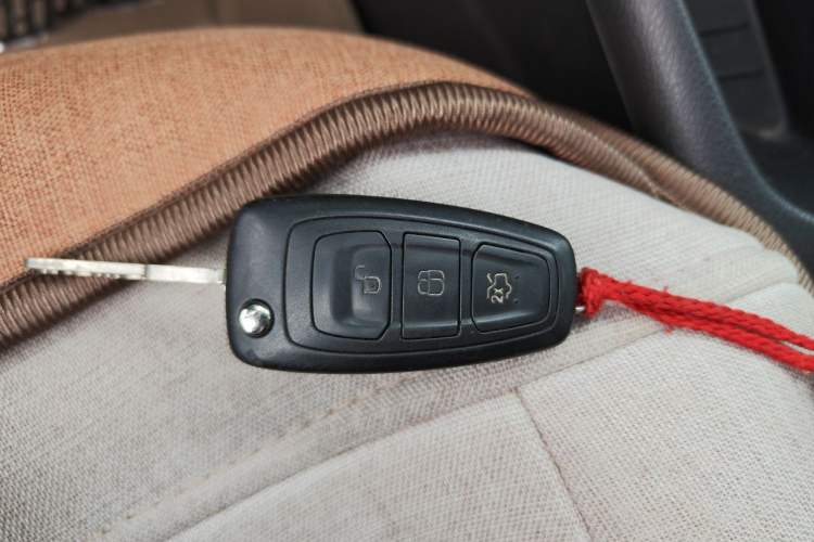 Used Ford Focus 2012 Hatchback 1.6L Manual Comfort Model Vehicle Key