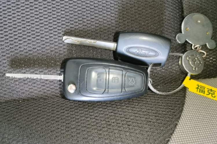 Used Ford Focus 2012 Sedan 1.6L Automatic Comfort Model Vehicle Key