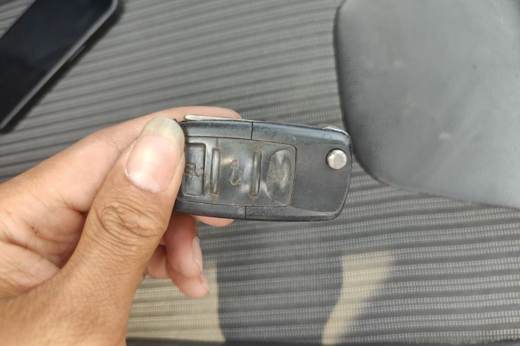 Used Ford Focus 2012 Sedan 1.6L Automatic Fashion Edition Vehicle Key