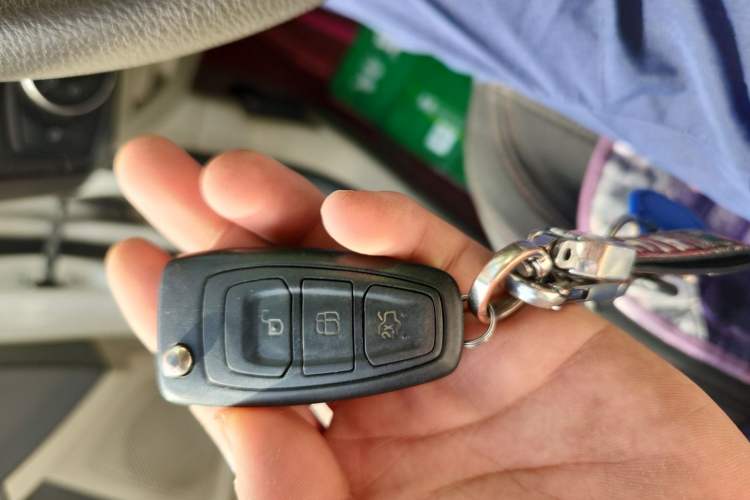Used Ford Focus 2012 Sedan 1.6L Manual Comfort Model Vehicle Key