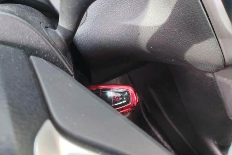 Used Ford Focus 2012 Hatchback 1.6L Automatic Fashion Edition Vehicle Key