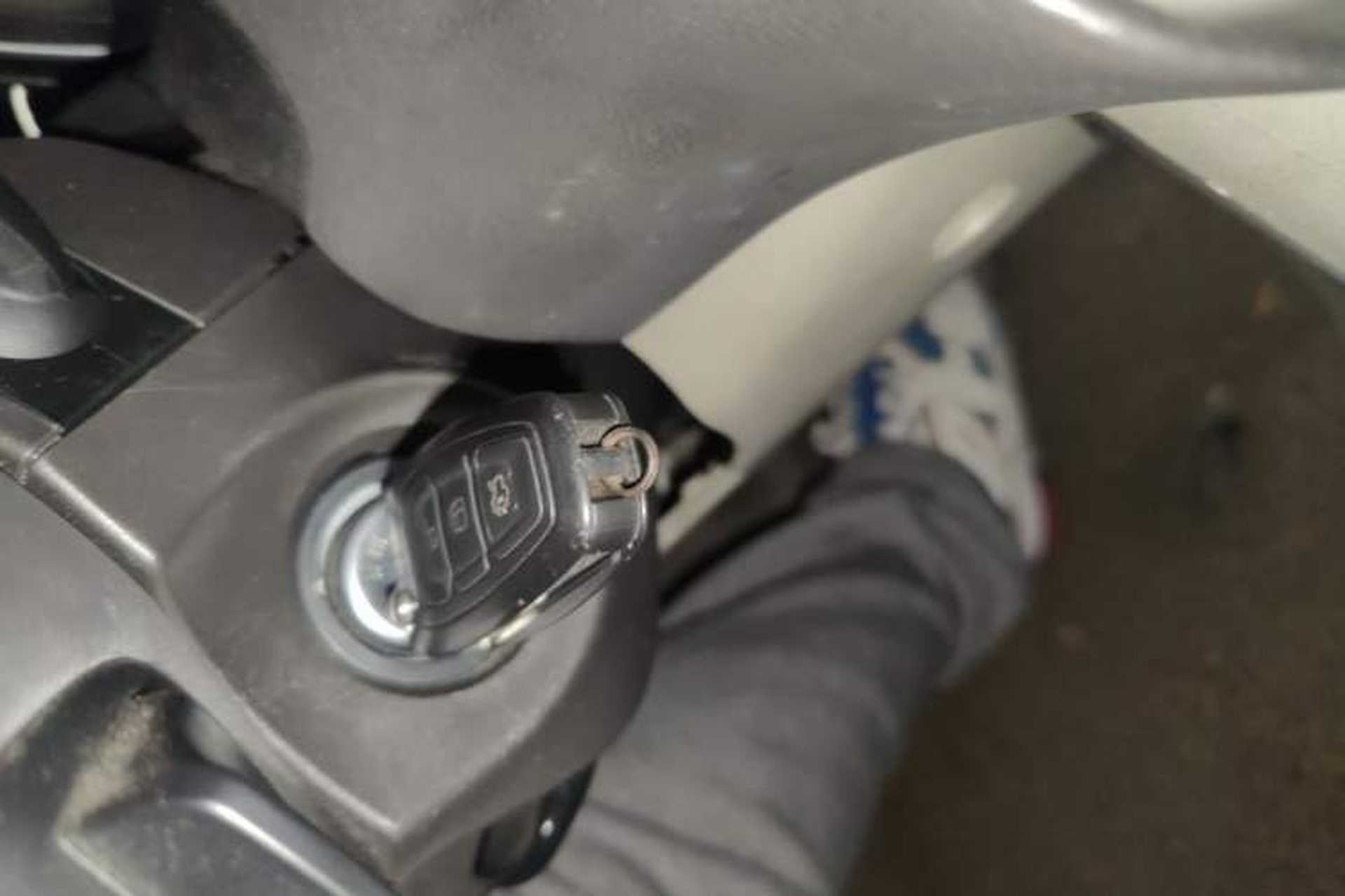 Used Ford Focus 2012 Hatchback 1.6L Automatic Fashion Edition Vehicle Key