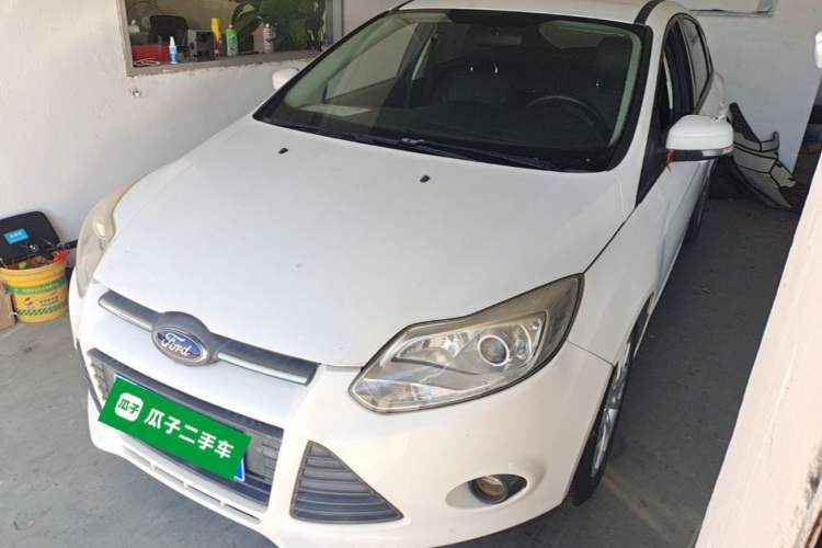 Used Ford Focus 2012 Hatchback 1.6L Automatic Comfort Model Guazi used car, China used car export, Used car for sale, Used cars, Cheapest cars for sale