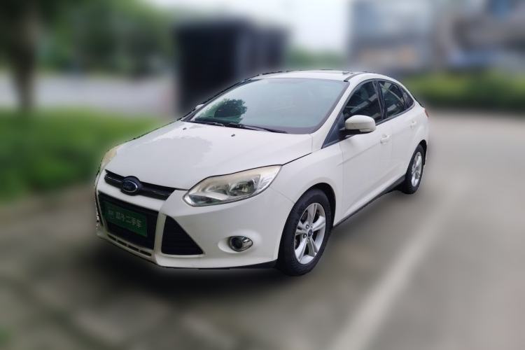 Used Ford Focus 2012 Sedan 1.6L Automatic Fashion Edition Guazi used car, China used car export, Used car for sale, Used Ford cars, Cheapest cars for sale