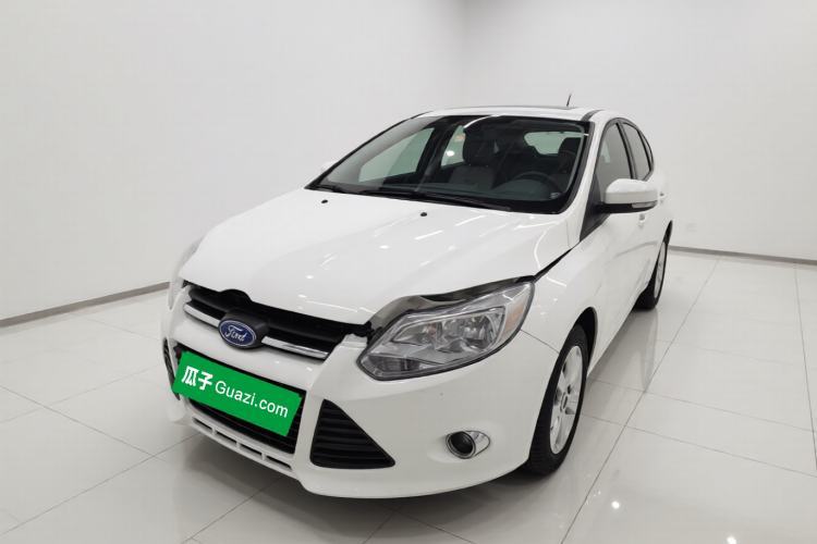 Used Ford Focus 2012 Hatchback 1.6L Automatic Fashion Edition Guazi used car, China used car export, Used car for sale, Used cars, Cheapest cars for sale