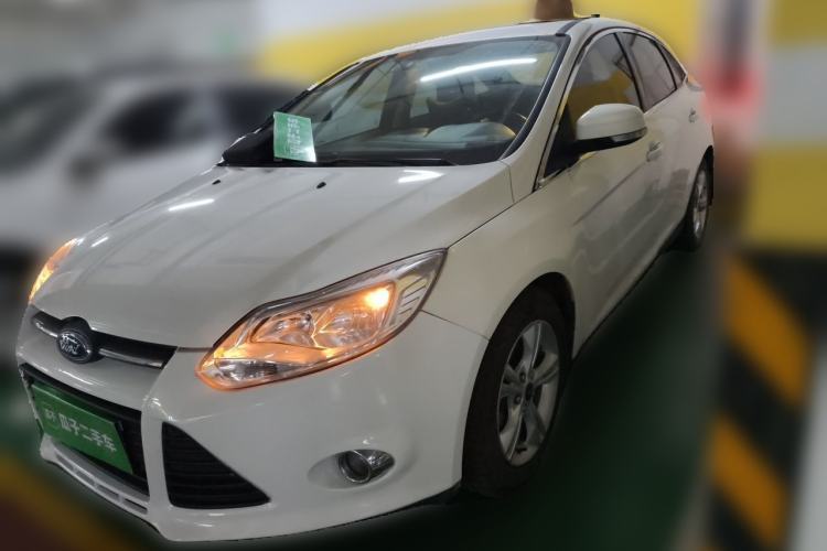 Used Ford Focus 2012 Sedan 1.6L Automatic Fashion Edition Guazi used car, China used car export, Used car for sale, Used  cars, Cheapest cars for sale