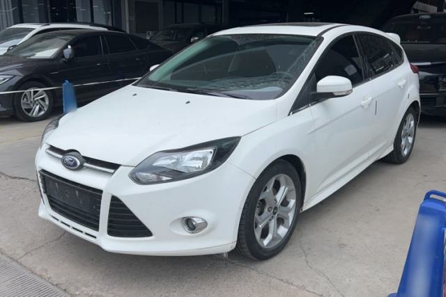 Used Ford Focus 2012 Hatchback 2.0L Automatic Luxury Sport Model