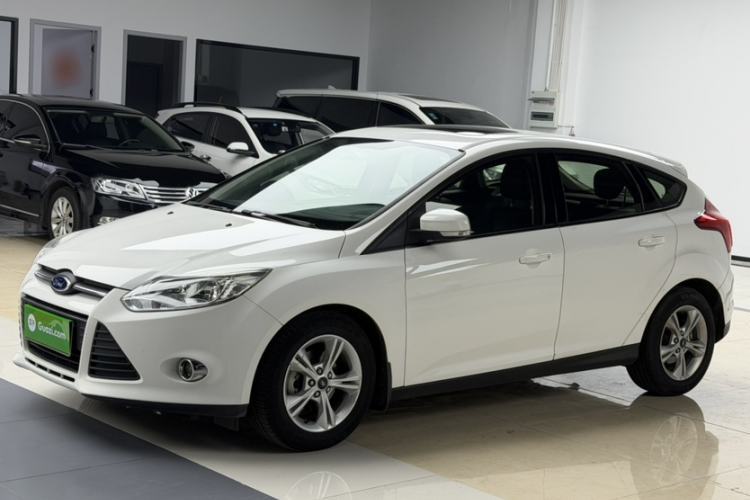 Used Ford Focus 2012 Hatchback 1.6L Automatic Fashion Edition Guazi used car, China used car export, Used car for sale, Used  cars, Cheapest cars for sale