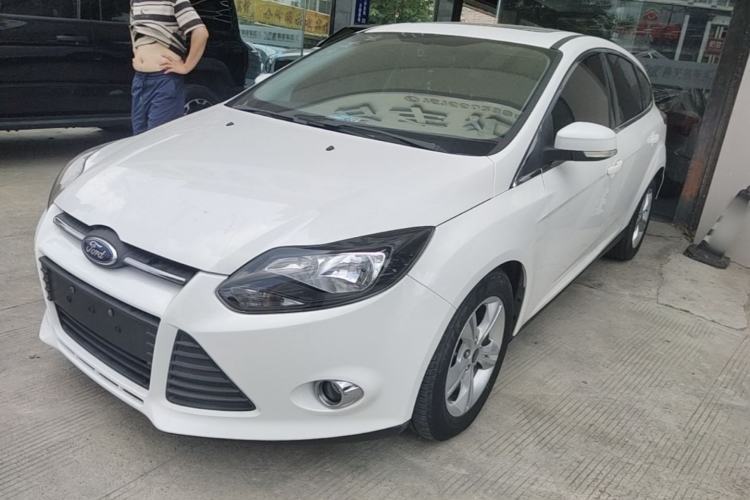 Used Ford Focus 2012 Hatchback 1.6L Automatic Fashion Edition Guazi used car, China used car export, Used car for sale, Used cars, Cheapest cars for sale