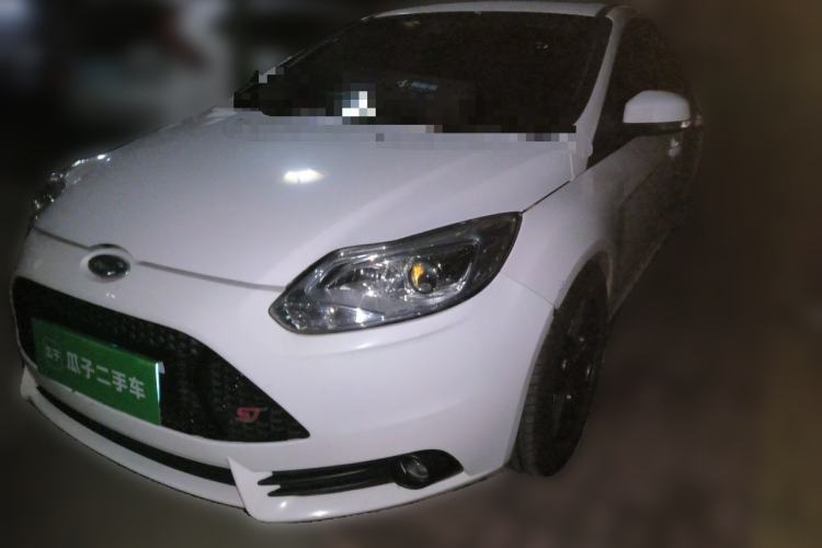 Used Ford Focus 2012 Sedan 1.6L Manual Fashion Edition Guazi used car, China used car export, Used car for sale, Used  cars, Cheapest cars for sale