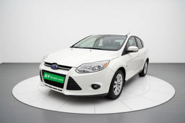 Ford Focus 2012 Sedan 1.6L Automatic Comfort Model usata