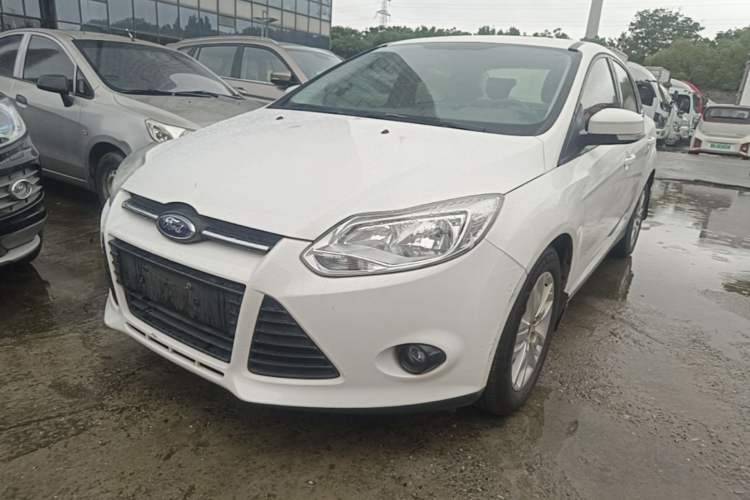 Used Ford Focus 2012 Sedan 1.6L Automatic Comfort Model Guazi used car, China used car export, Used car for sale, Used cars, Cheapest cars for sale