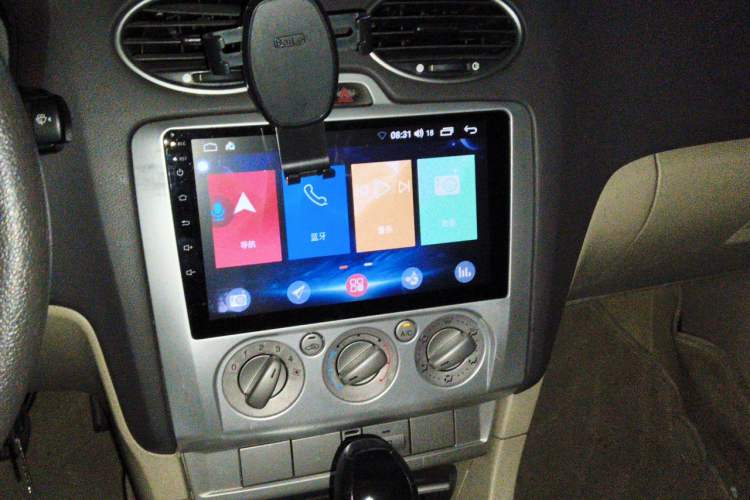 Used Ford Focus 2012 Hatchback Classic 1.8L Automatic Fashion Edition Audio And AC Panel