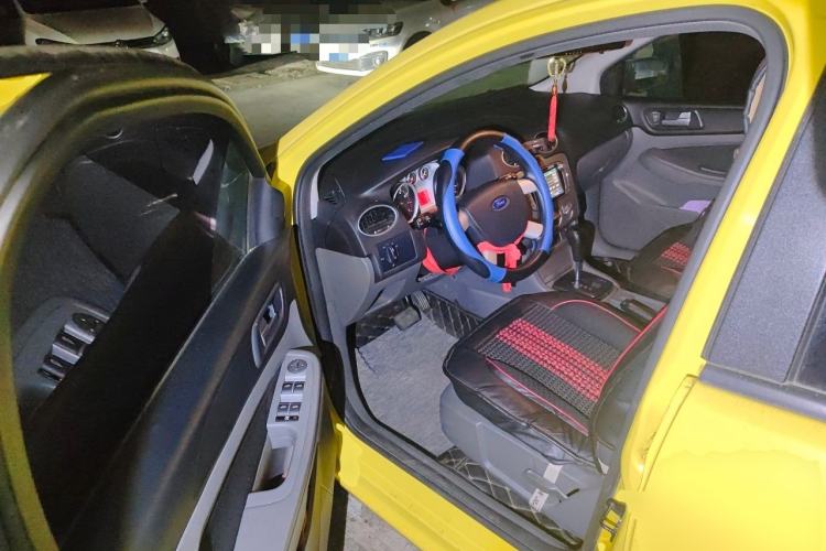 Used Ford Focus 2012 Hatchback Classic 1.8L Automatic Base Model Driver Seat