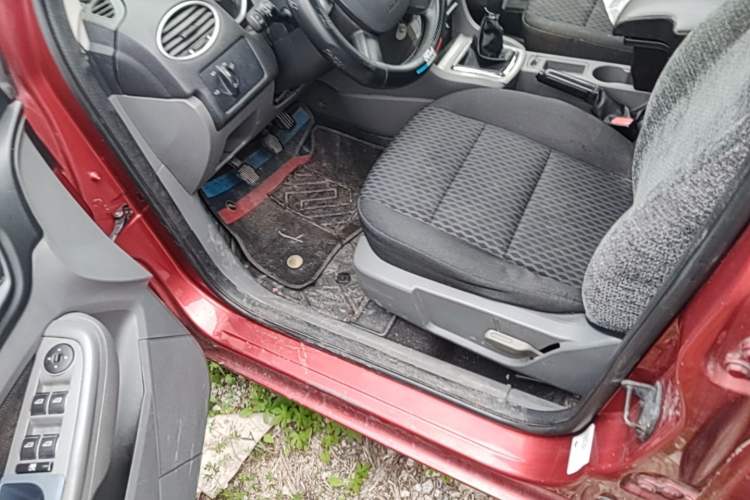 Used Ford Focus 2012 Hatchback Classic 1.8L Manual Base Model Driver Seat
