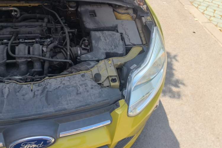 Used Ford Focus 2012 Hatchback 1.6L Automatic Fashion Edition Engine Bay Left