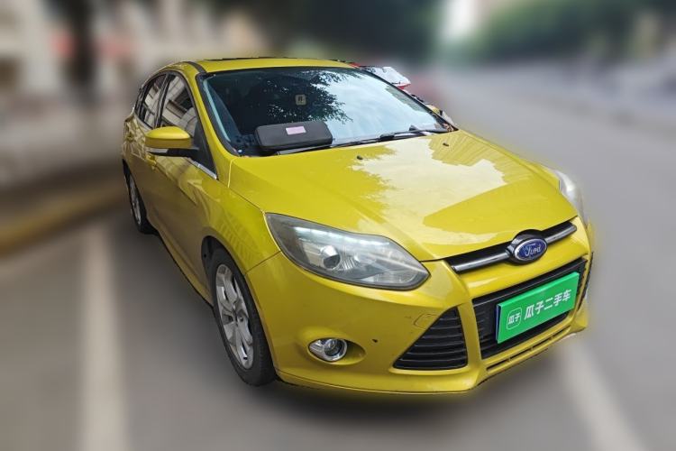 Used Ford Focus 2012 Hatchback 2.0L Manual Luxury Sport Model Front Right 45 Deg