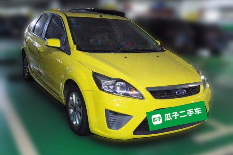 Used Ford Focus 2012 Hatchback Classic 1.8L Automatic Fashion Edition Front Right 45 Deg