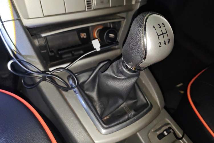 Used Ford Focus 2012 Hatchback Classic 1.8L Manual Fashion Edition Gear Lever