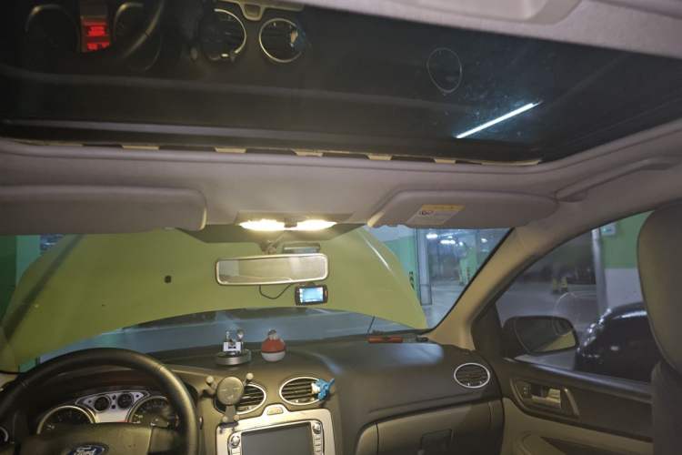 Used Ford Focus 2012 Hatchback Classic 1.8L Manual Fashion Edition Headliner