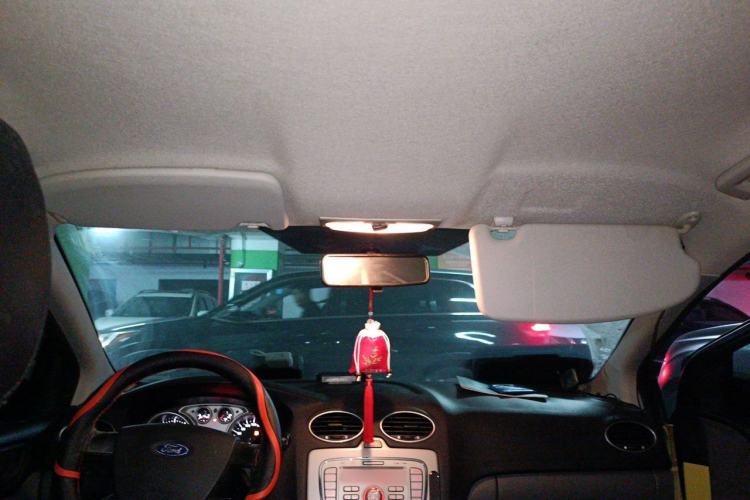 Used Ford Focus 2012 Hatchback Classic 1.8L Automatic Base Model Headliner