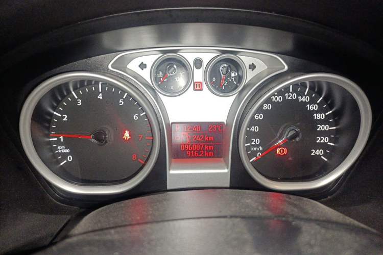 Used Ford Focus 2012 Hatchback Classic 1.8L Automatic Fashion Edition Instrument Cluster
