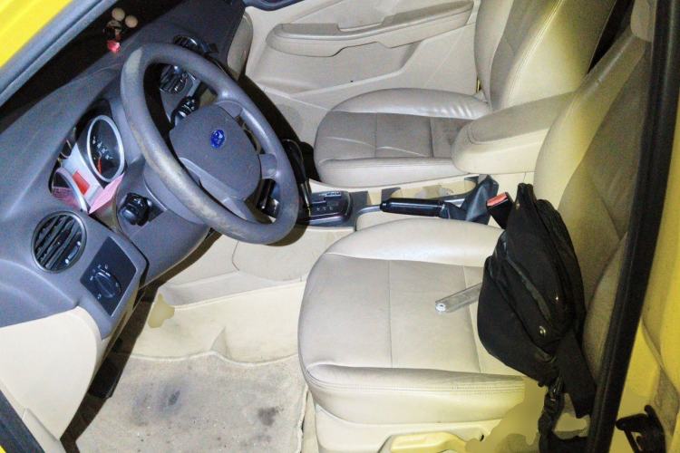 Used Ford Focus 2012 Hatchback Classic 1.8L Automatic Fashion Edition Left Front Seat