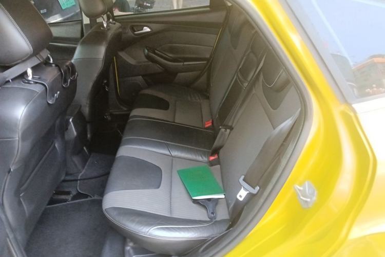 Used Ford Focus 2012 Hatchback 2.0L Automatic Luxury Sport Model Left Rear Seat