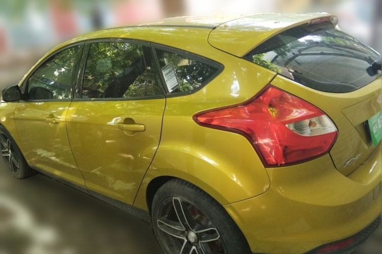 Used Ford Focus 2012 Hatchback 1.6L Manual Comfort Model Rear Left 45 Deg