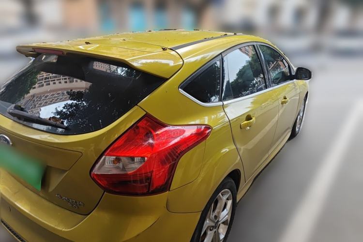 Used Ford Focus 2012 Hatchback 2.0L Manual Luxury Sport Model Rear Right 45 Deg