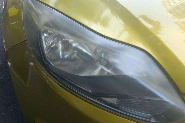 Used Ford Focus 2012 Hatchback 2.0L Automatic Luxury Sport Model Right Front Headlight