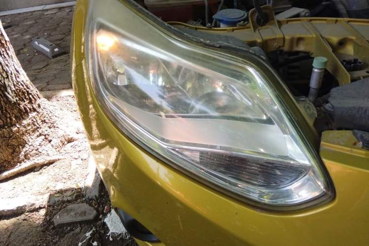 Used Ford Focus 2012 Hatchback 1.6L Manual Comfort Model Right Front Headlight