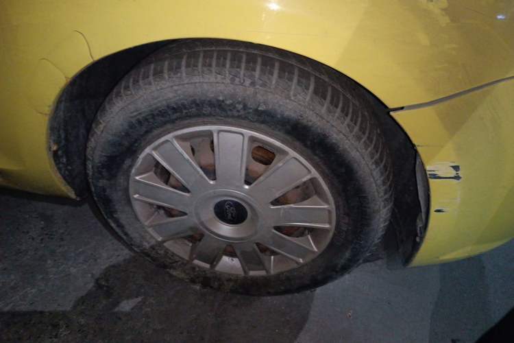 Used Ford Focus 2012 Hatchback Classic 1.8L Automatic Base Model Right Front Wheel Hub