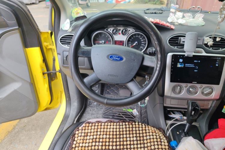 Used Ford Focus 2012 Hatchback Classic 1.8L Automatic Base Model Steering Wheel