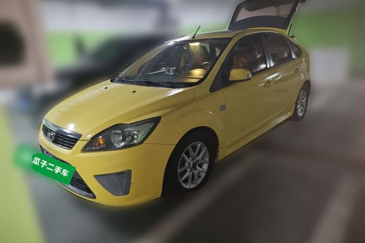 Used Ford Focus 2012 Hatchback Classic 1.8L Manual Fashion Edition Guazi used car, China used car export, Used car for sale, Used  cars, Cheapest cars for sale