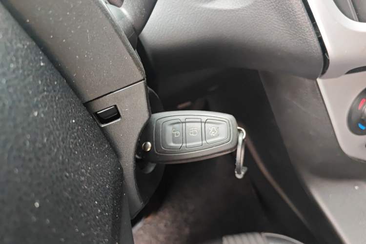Used Ford Focus 2012 Hatchback 2.0L Manual Luxury Sport Model Vehicle Key