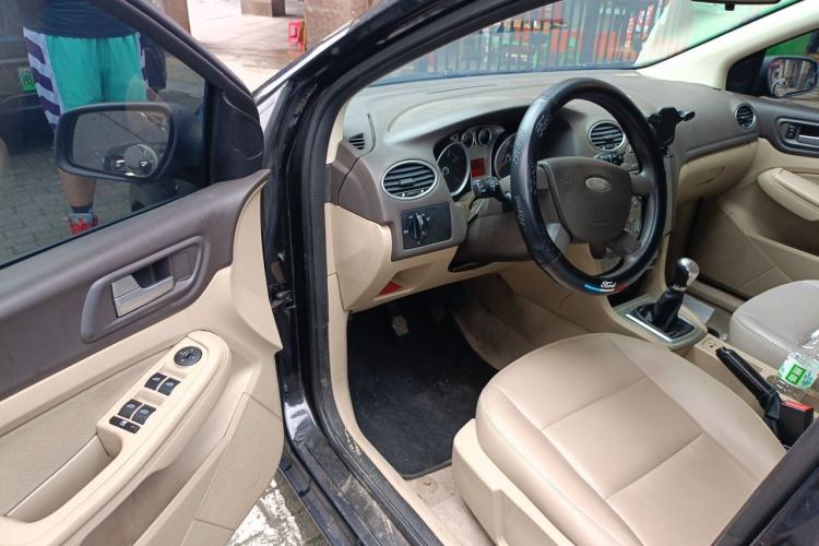Used Ford Focus 2013 Sedan Classic 1.8L Manual Base Model Driver Seat